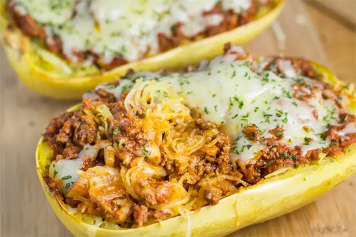Baked Spaghetti Squash With Tomato Meat Sauce (GF)