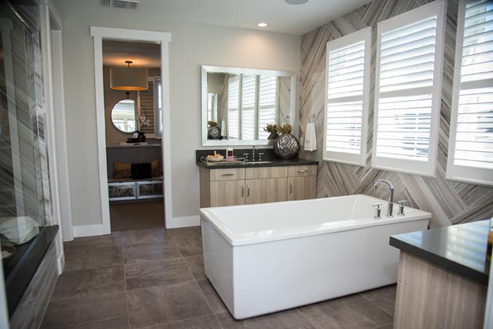 Whitney Ranch Oakcrest neighborhood by Toll-Brothers private bath